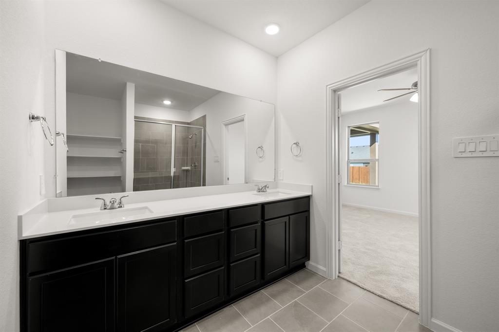 612 Godley Ranch Godley, TX 76044 - Photo 18 of 39 612 Godley Ranch- Primary Suite-5