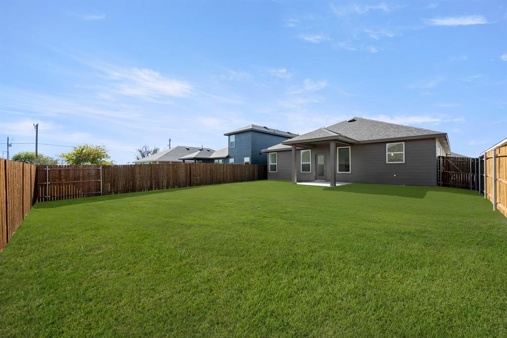 612 Godley Ranch Godley, TX 76044 - Photo 31 of 39 612 Godley Ranch- Back-1