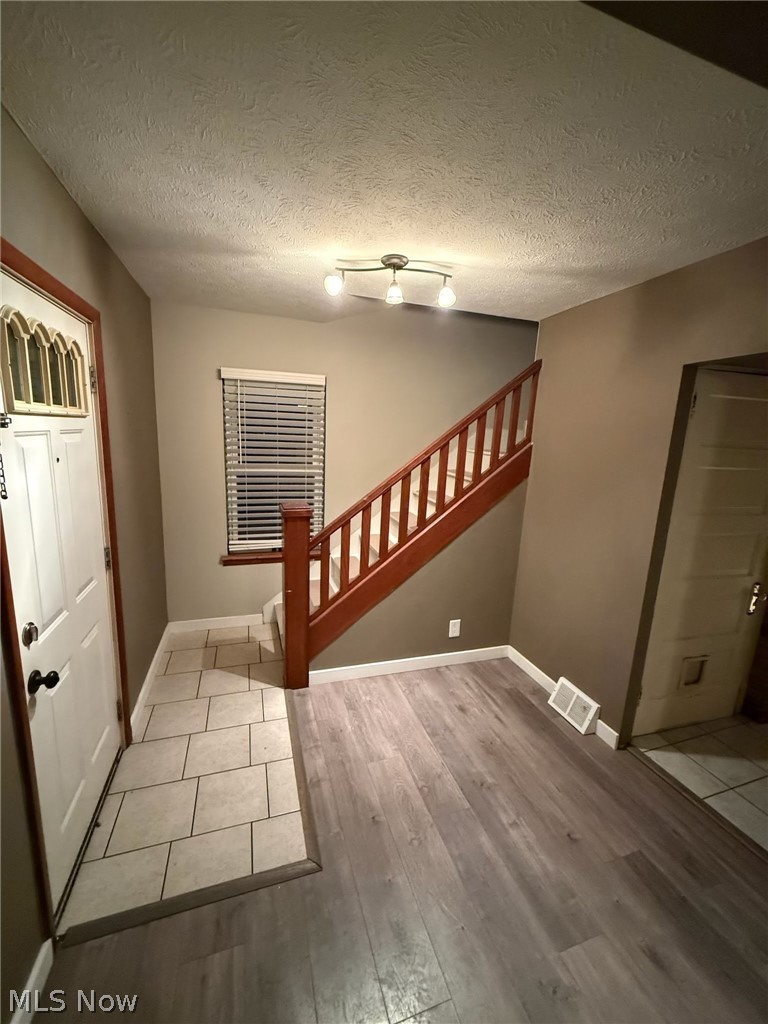 196 Elm Street Struthers, OH 44471 - Photo 4 of 13