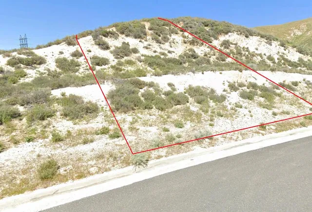 $7,500 | 13235 Littlehorn Drive, Lake Elizabeth, CA 93532