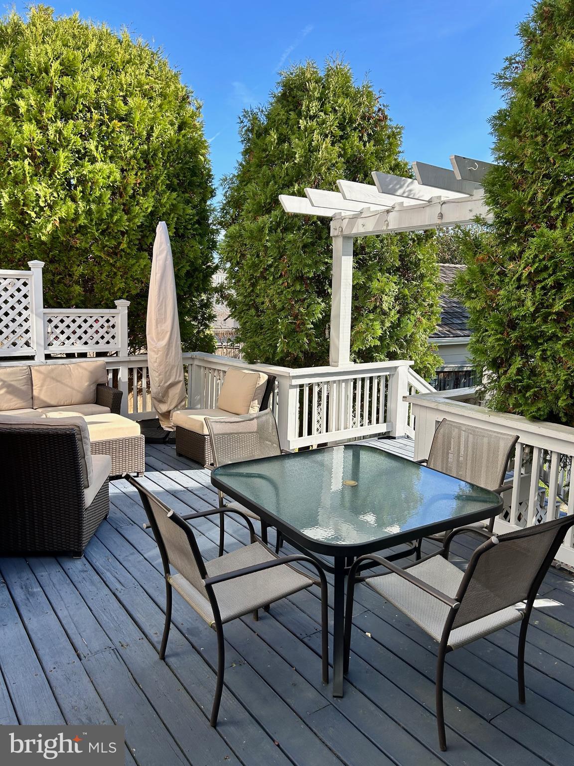 515 Chestertown Street Gaithersburg, MD 20878 - Photo 47 of 50 a view of a patio with furniture