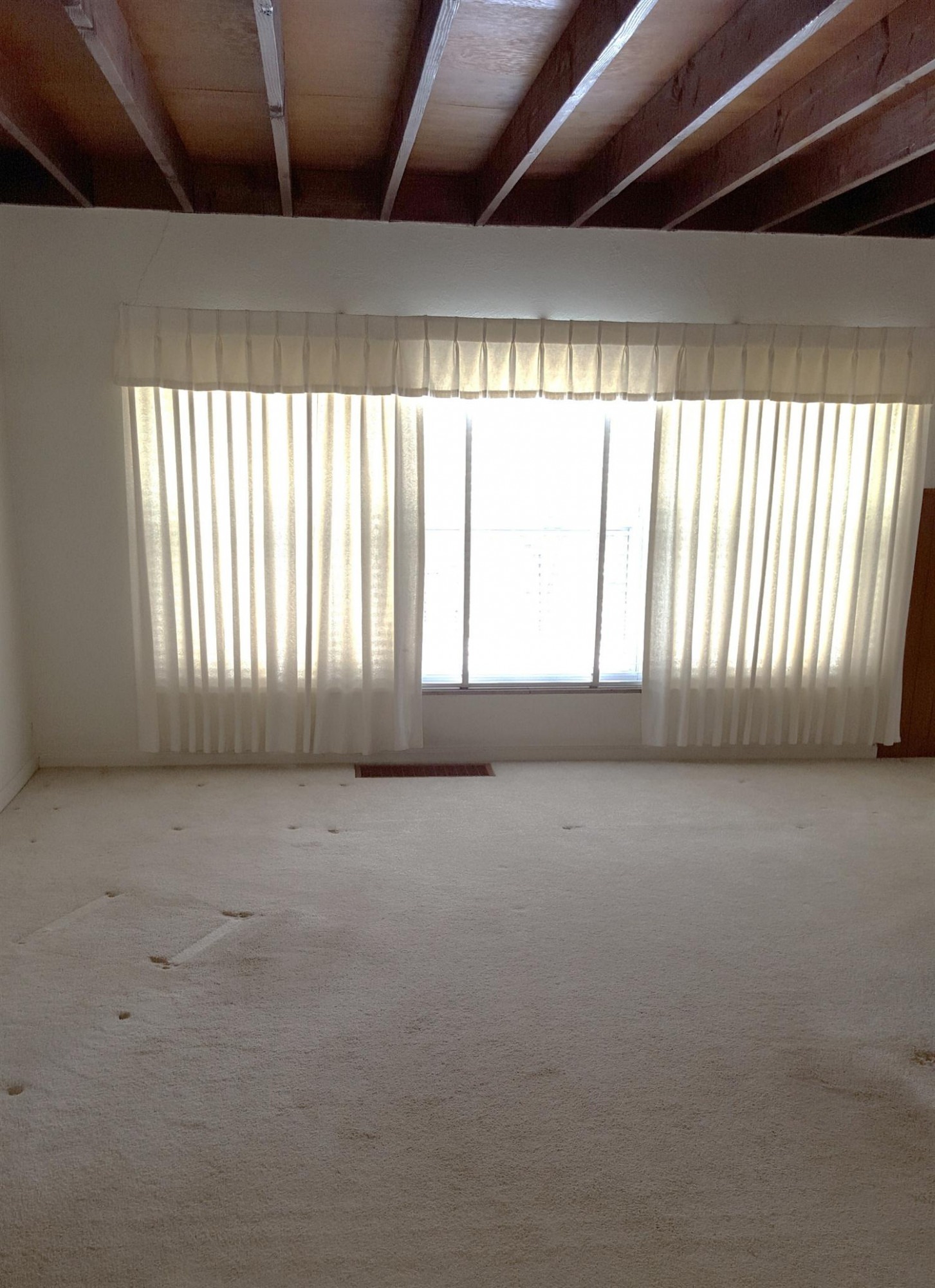 6238 Taylor Mill Road Covington, KY 41015 - Photo 4 of 11 Gallery Image 4