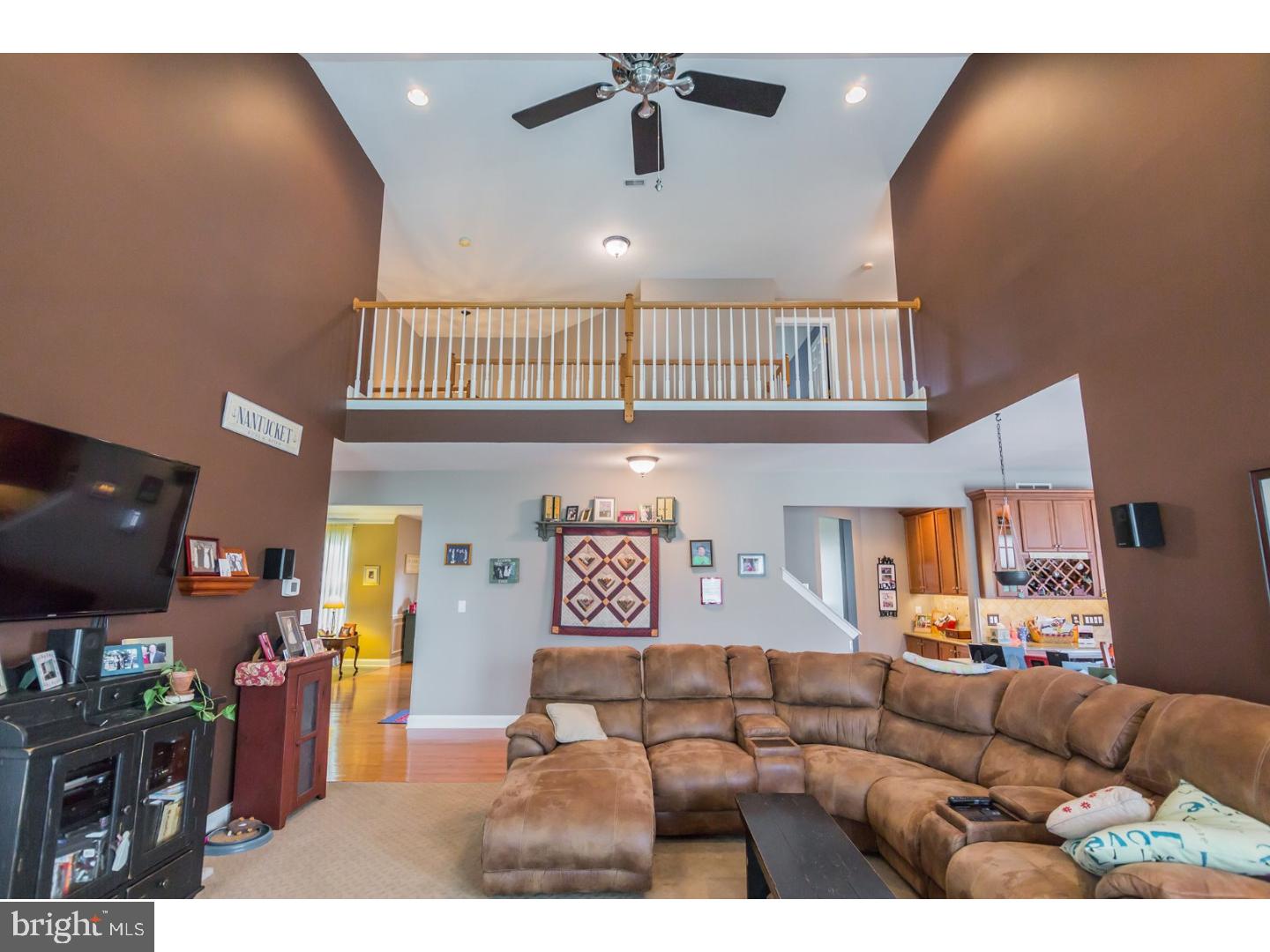 28 Shamrock Road Lumberton, NJ 08048 - Photo 9 of 25 Family Room