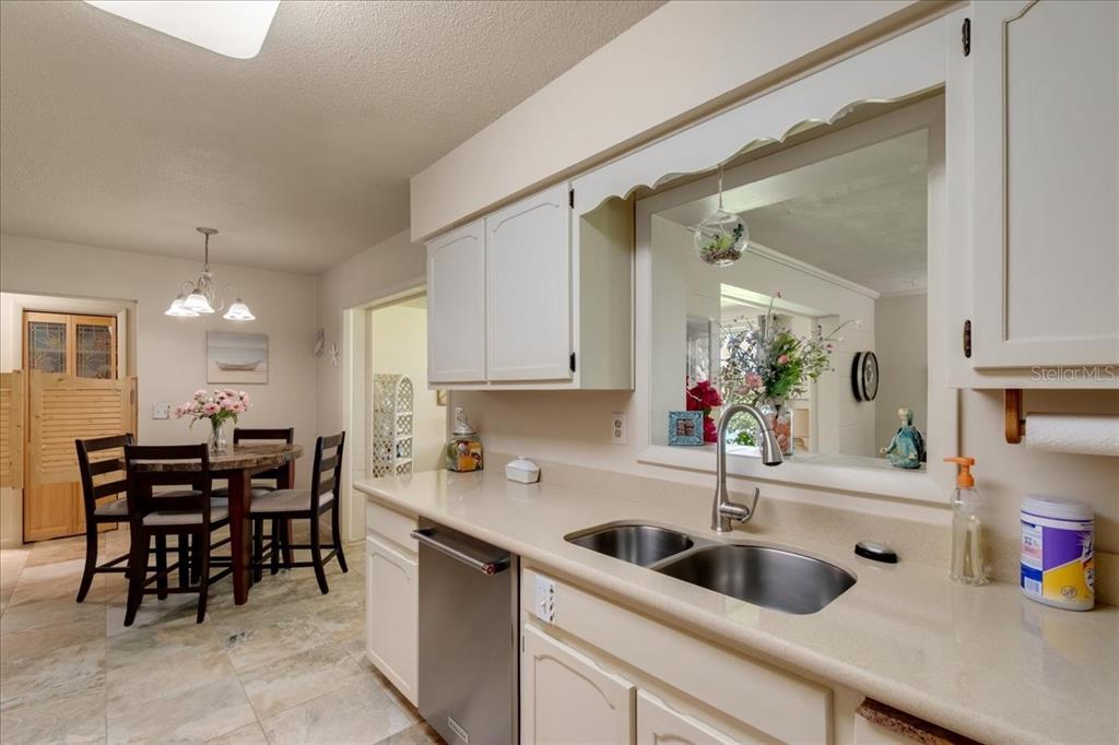 10522 Southeast 146th Terrace Road Ocklawaha, FL 32179 - Photo 29 of 81