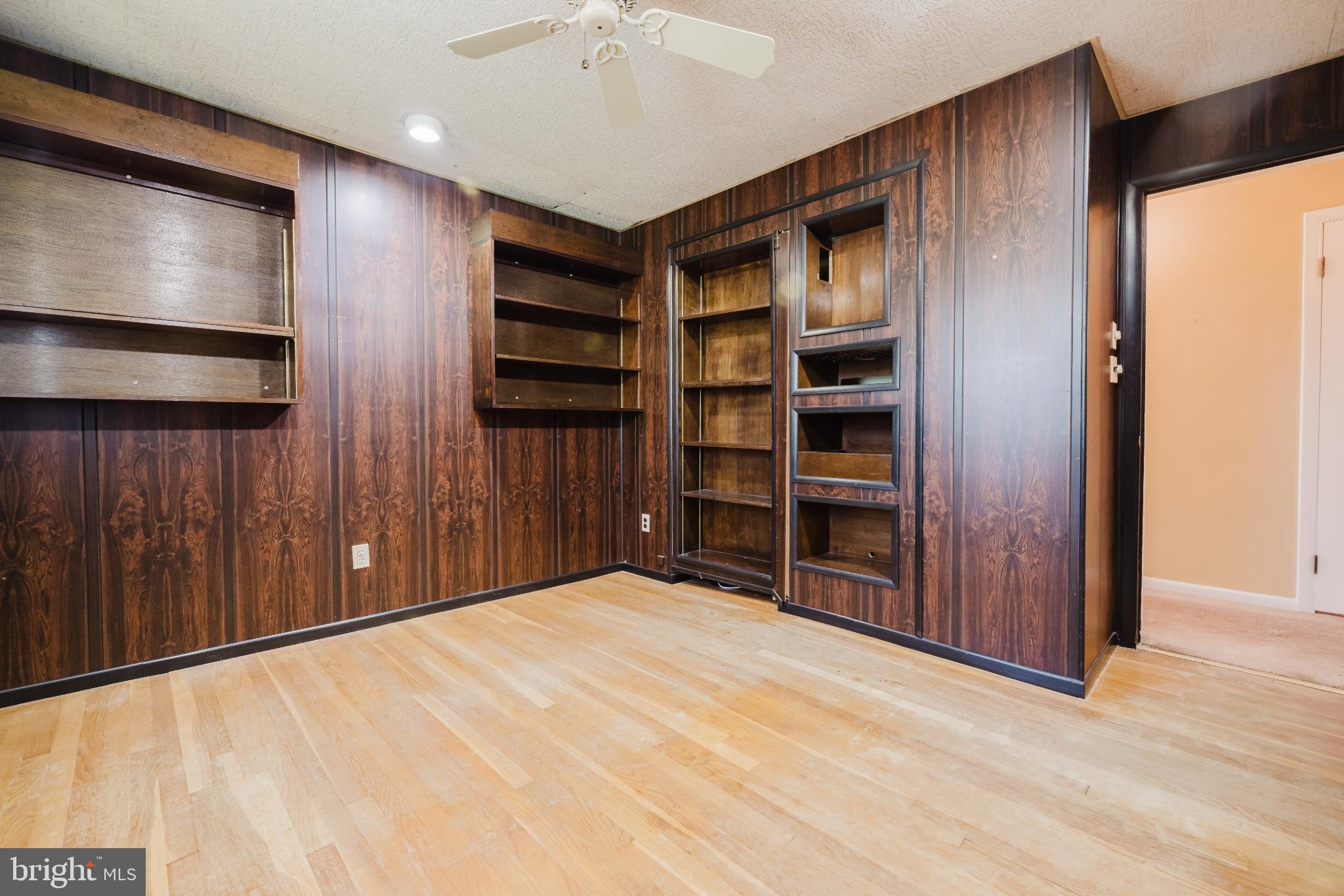 814 West Padonia Road Cockeysville, MD 21030 - Photo 15 of 28 a view of an empty room with a cabinet and a window