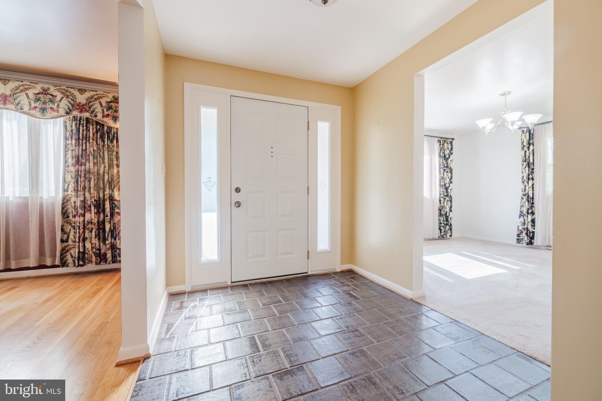 814 West Padonia Road Cockeysville, MD 21030 - Photo 4 of 28 a view of front door with yard and bathroom
