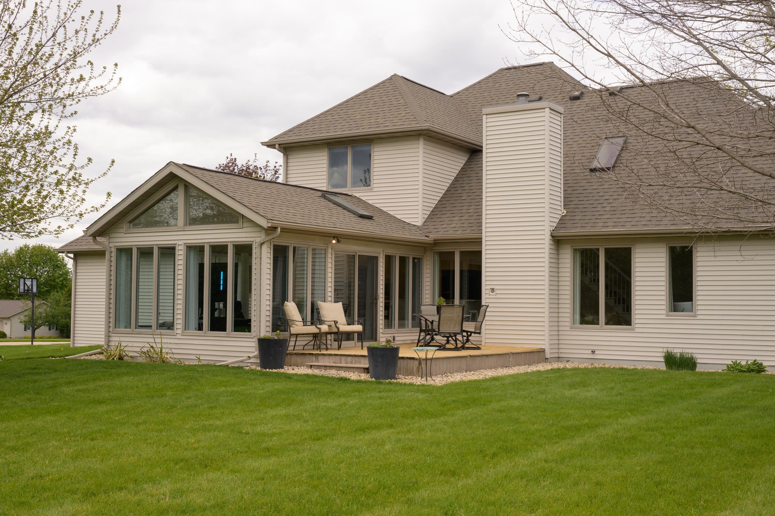 2717 Olin Way Sun Prairie, WI 53590 - Photo 4 of 90