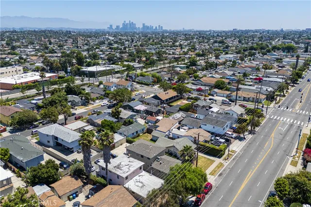 $1,199,000 | 2725 Obama Boulevard, Los Angeles, CA 90018
