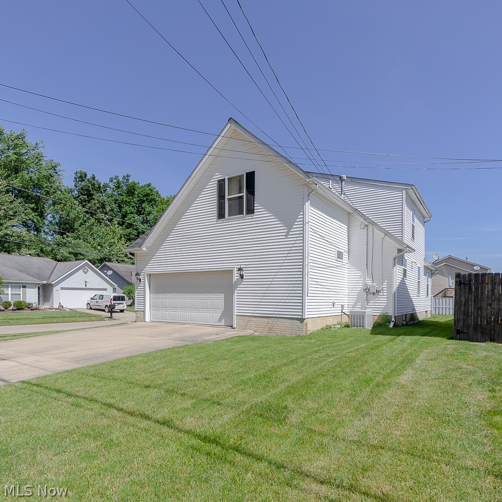 6707 Monroe Lane North Ridgeville, OH 44039 - Photo 4 of 34