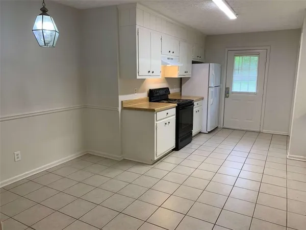 $975 | 120 Plum Orchard Road, Unit A, Covington, GA 30016
