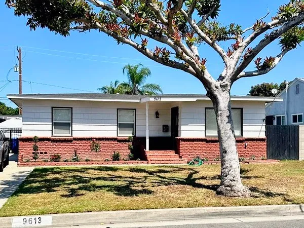 $850,000 | 9613 Brock Avenue, Downey, CA 90240