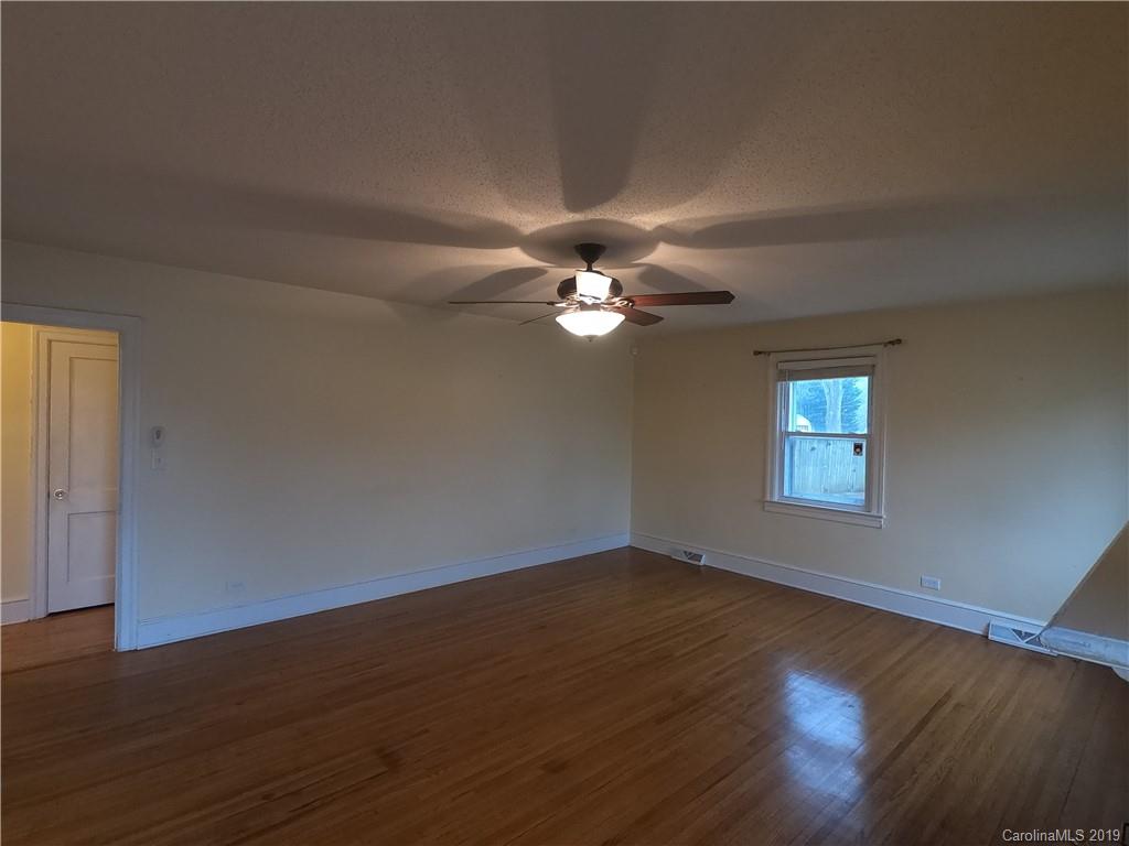 6213 Tuckaseegee Road Charlotte, NC 28208 - Photo 5 of 19