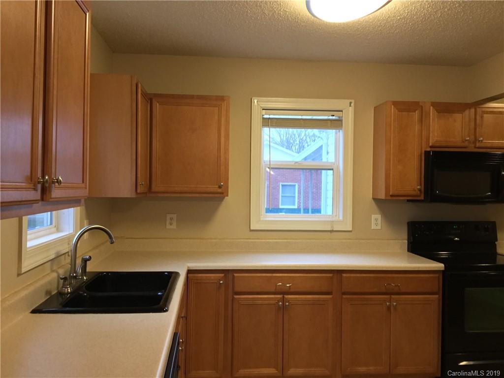 6213 Tuckaseegee Road Charlotte, NC 28208 - Photo 8 of 19
