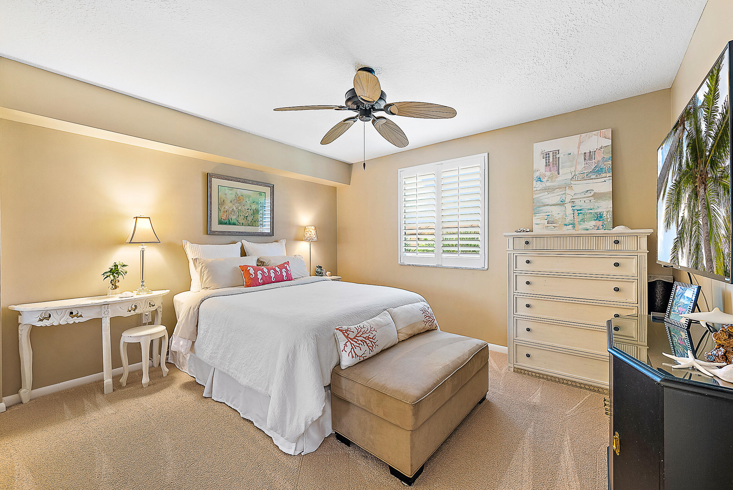 2101 Marina Isle Way, Unit 404 Jupiter, FL 33477 - Photo 11 of 29 Guest Bedroom