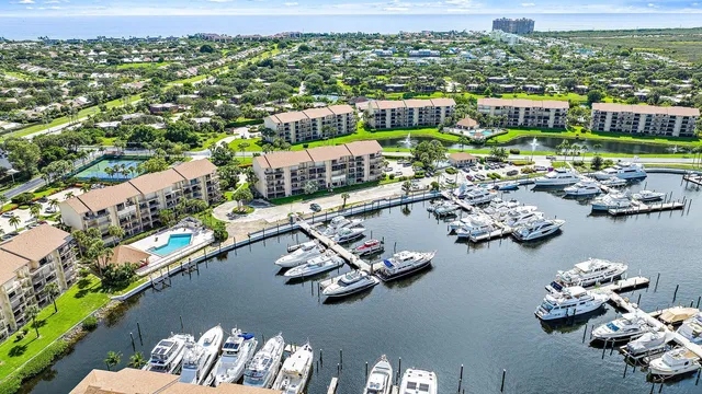 $585,000 | 2101 Marina Isle Way, Unit 404, Jupiter, FL 33477
