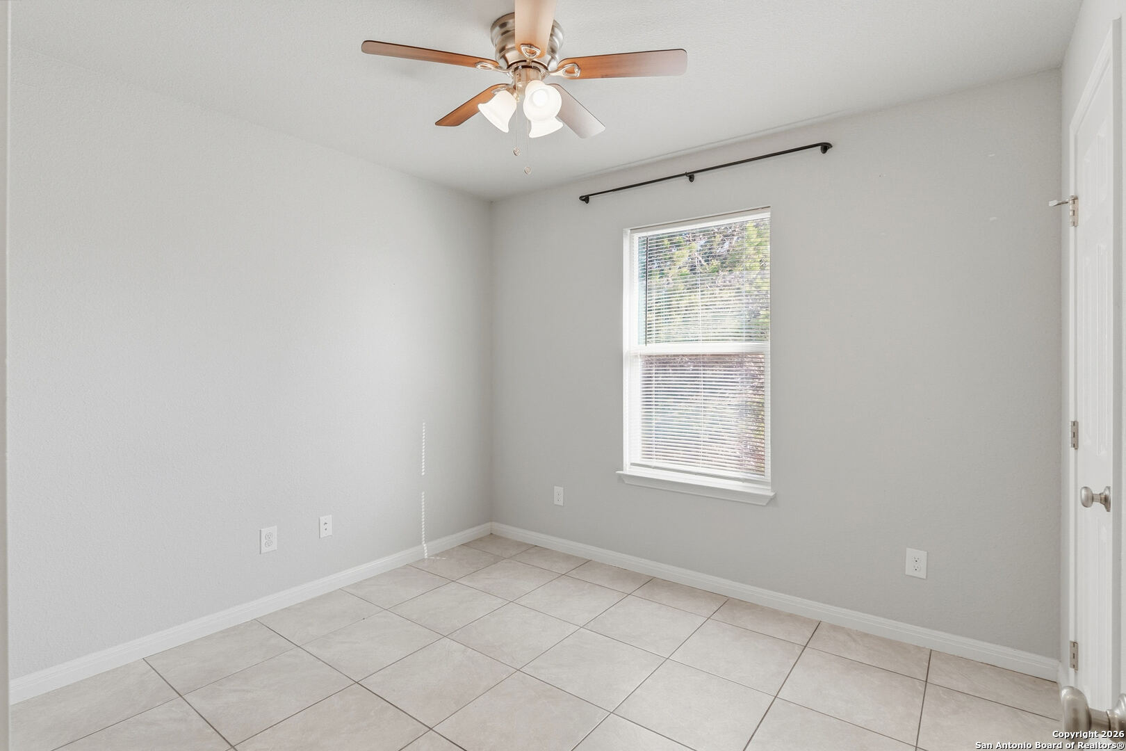 572 Hillside Drive Spring Branch, TX 78070 - Photo 16 of 31