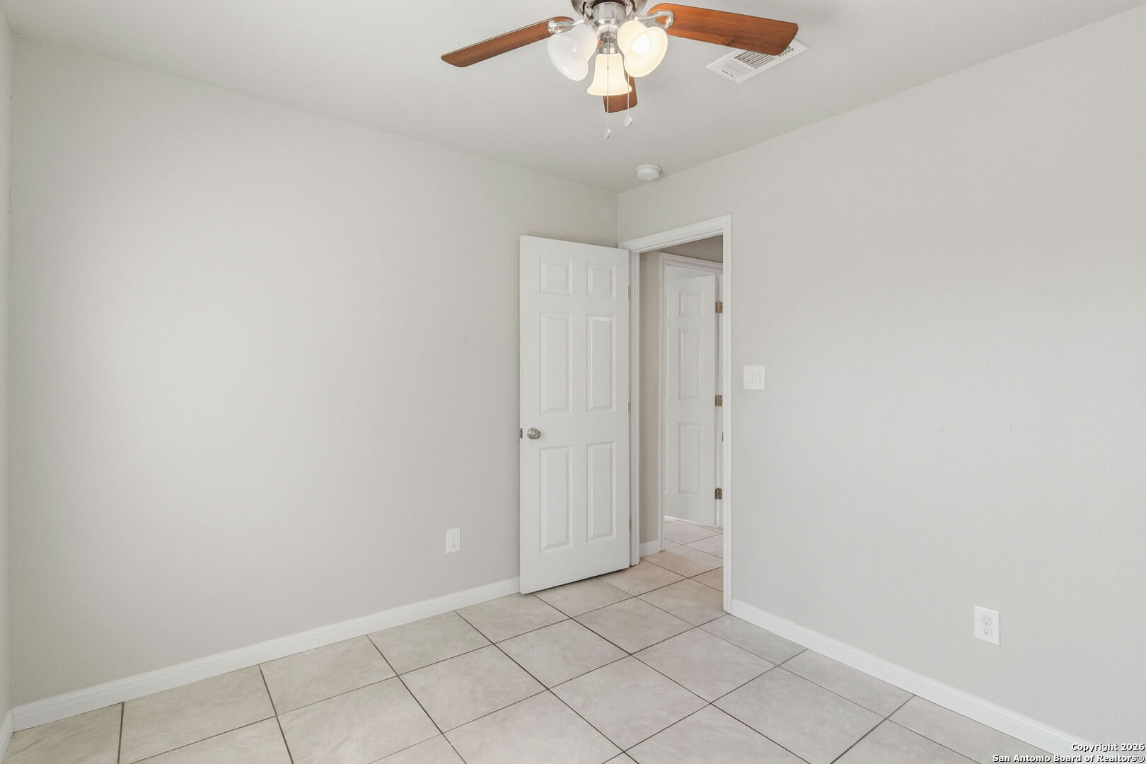 572 Hillside Drive Spring Branch, TX 78070 - Photo 22 of 31