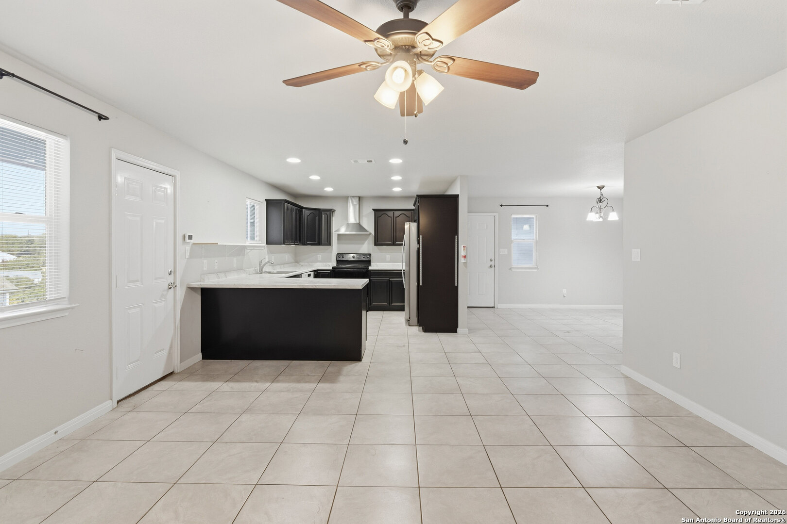 572 Hillside Drive Spring Branch, TX 78070 - Photo 6 of 31