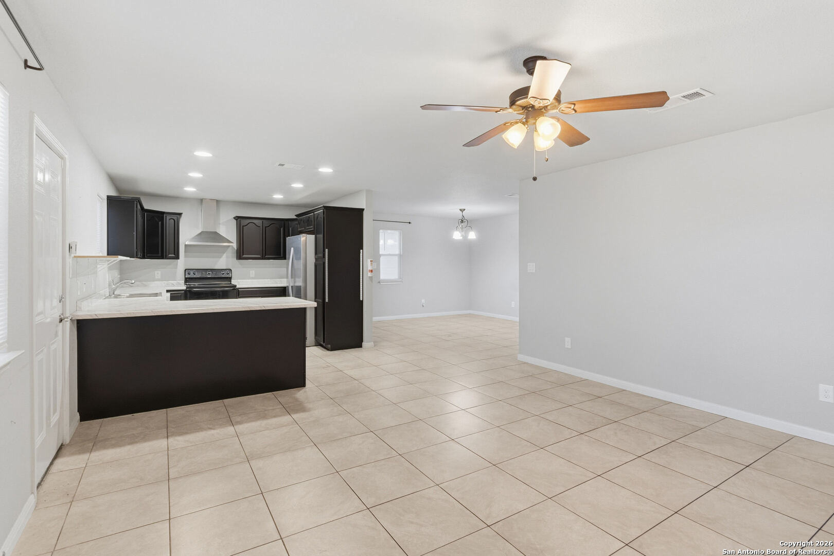 572 Hillside Drive Spring Branch, TX 78070 - Photo 7 of 31