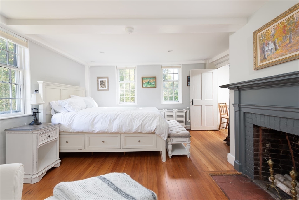 823 Boston Post Road Weston, MA 02493 - Photo 19 of 42