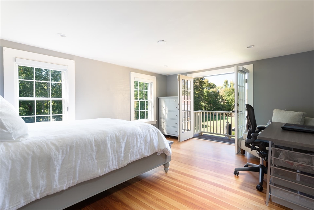 823 Boston Post Road Weston, MA 02493 - Photo 20 of 42