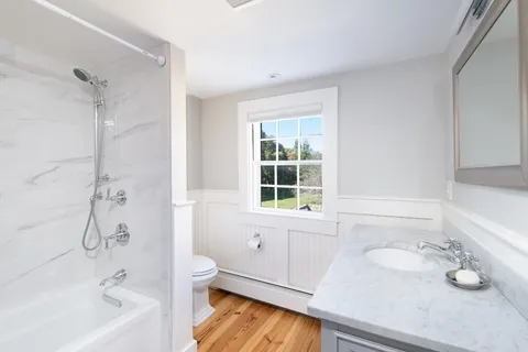 $2,250,000 | 823 Boston Post Road, Weston, MA 02493