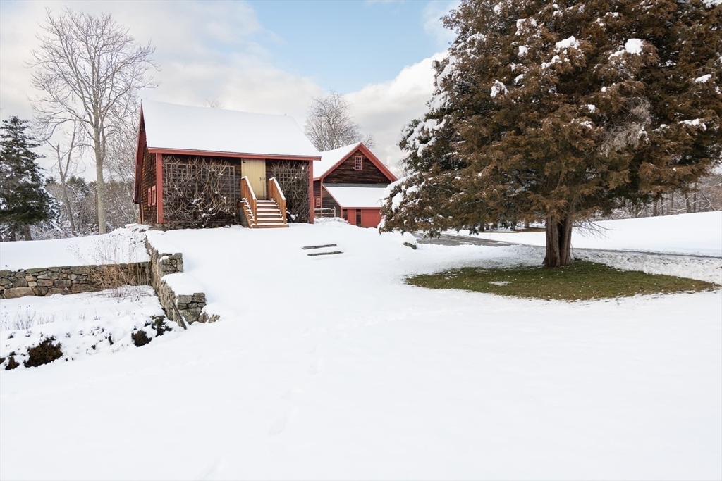 823 Boston Post Road Weston, MA 02493 - Photo 4 of 42