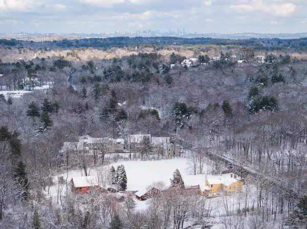 $2,250,000 | 823 Boston Post Road, Weston, MA 02493