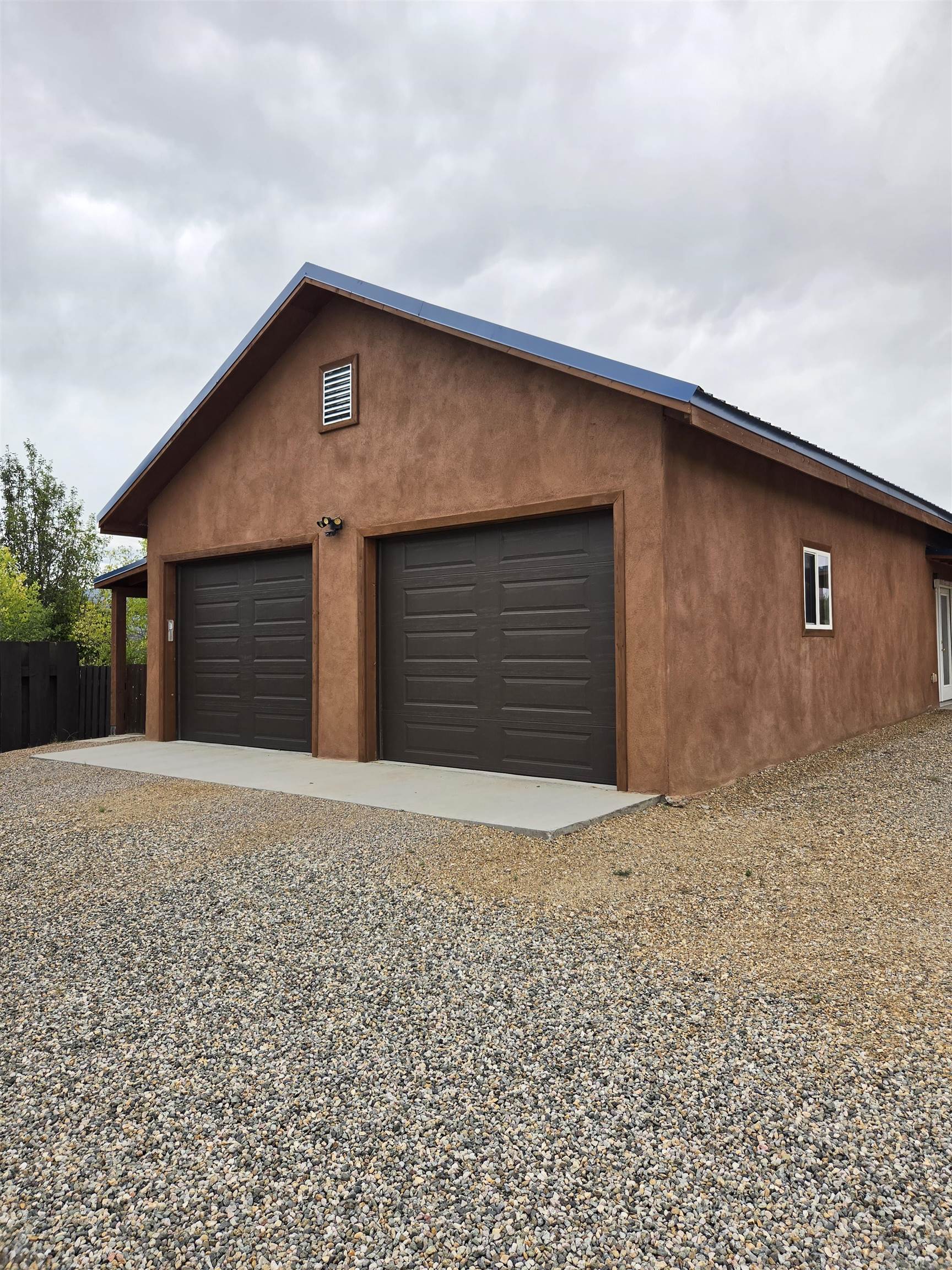 187 Los Rios Road Arroyo Hondo, NM 87513 - Photo 7 of 22