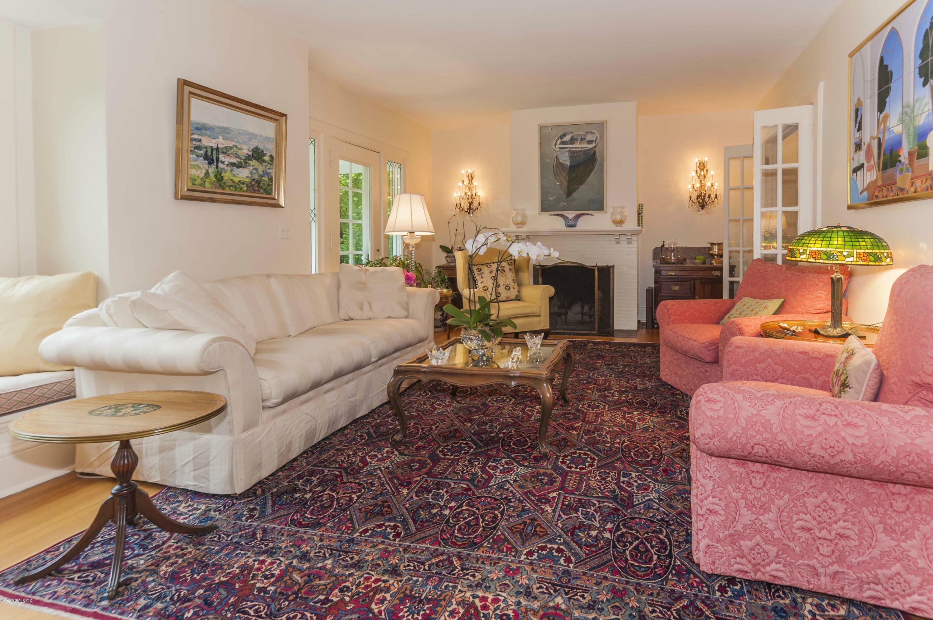 33 Hillside Road Greenwich, CT 06830 - Photo 4 of 22 2