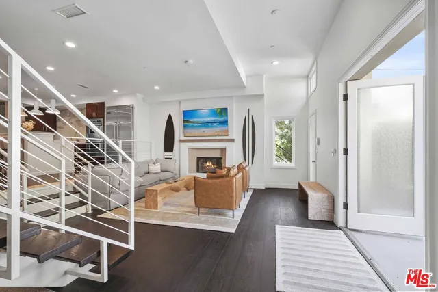 a view of entryway with livingroom and furniture