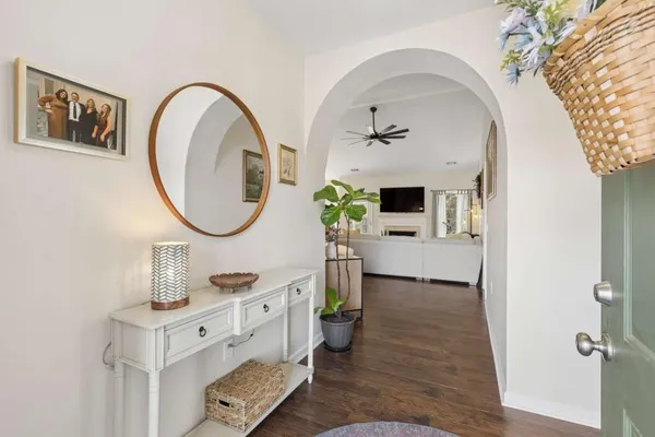 a view of living room with washer and dryer