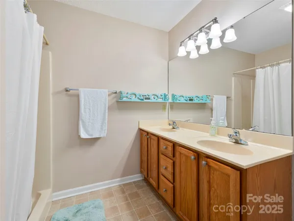 $436,000 | 3901 Wood Duck Way, Hendersonville, NC 28792