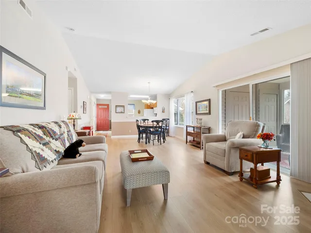 $441,000 | 3901 Wood Duck Way, Hendersonville, NC 28792