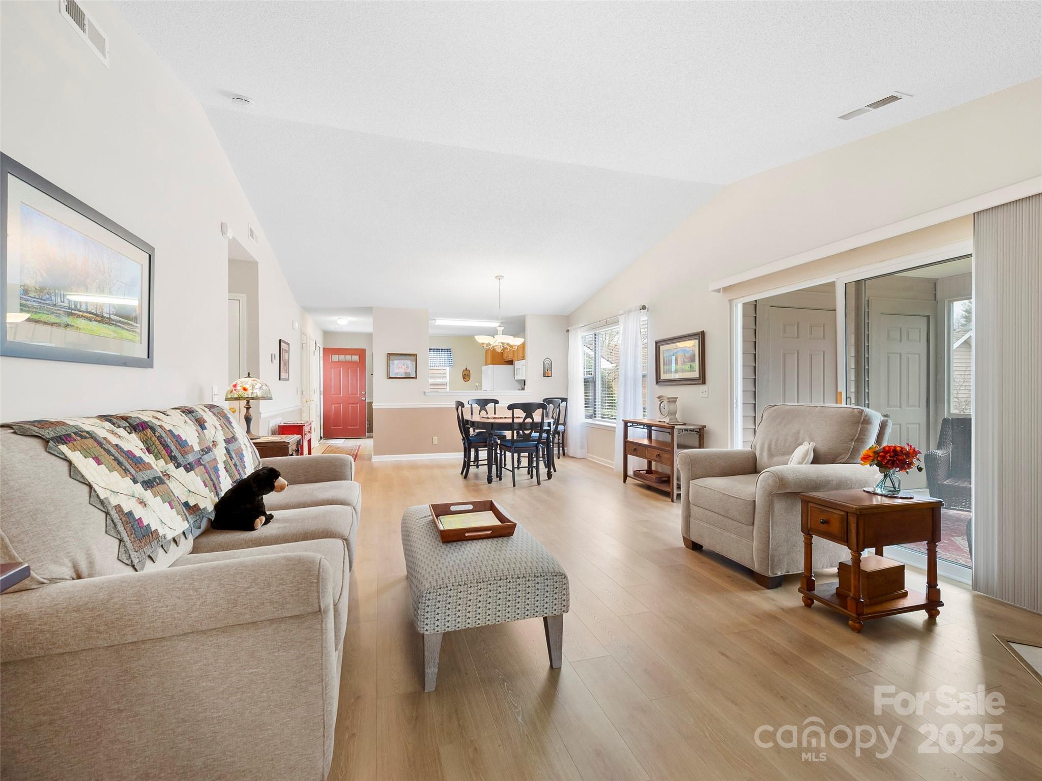 3901 Wood Duck Way Hendersonville, NC 28792 - Photo 4 of 26