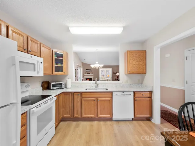 $441,000 | 3901 Wood Duck Way, Hendersonville, NC 28792