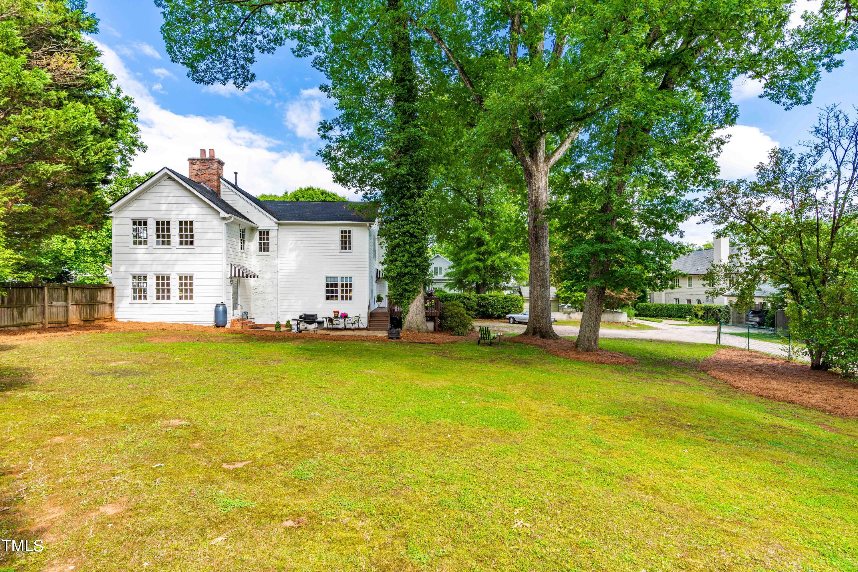 2510 Anderson Drive Raleigh, NC 27608 - Photo 38 of 40 DSC03077