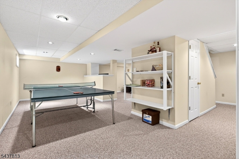 15 Hampton Court Bernards, NJ 07920 - Photo 29 of 45