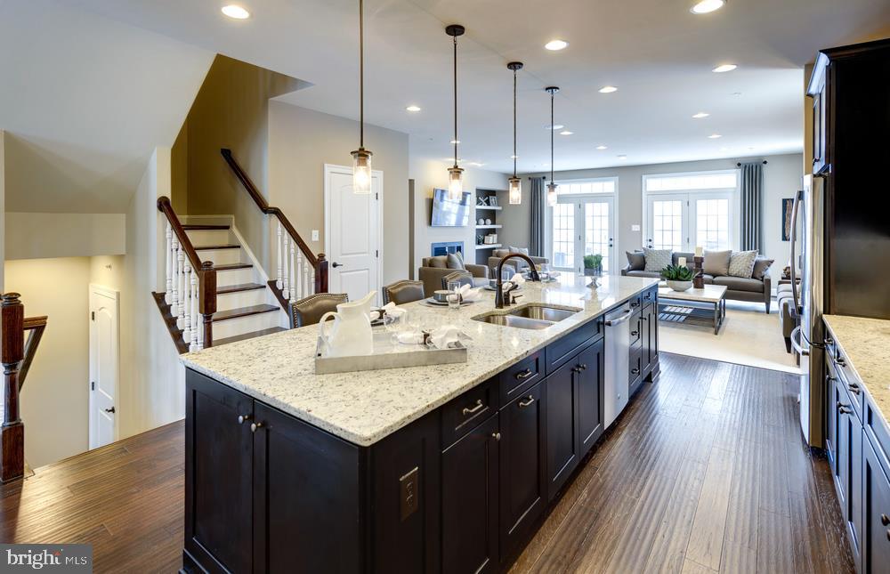 831 Stonecliffe Road Malvern, PA 19355 - Photo 3 of 9