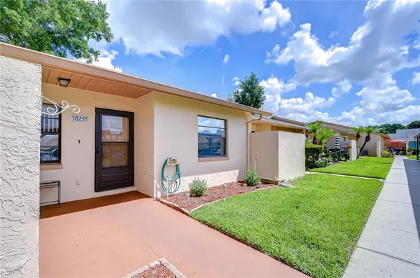 $175,000 | 38235 Boxwood Drive, Unit 38235, Zephyrhills, FL 33542