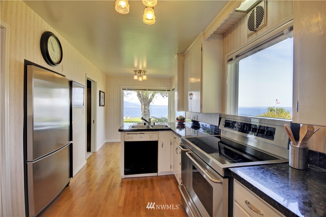 512 Bayside Road Bellingham, WA 98225 - Photo 14 of 25 Gallery Image 14