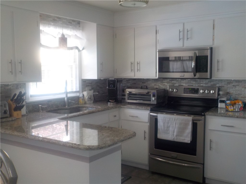 72 Wayne Road Woonsocket, RI 02895 - Photo 3 of 15