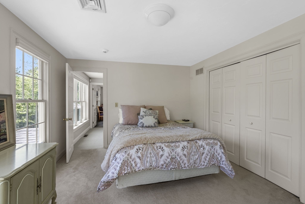 160 Quail Run Marshfield, MA 02050 - Photo 27 of 42