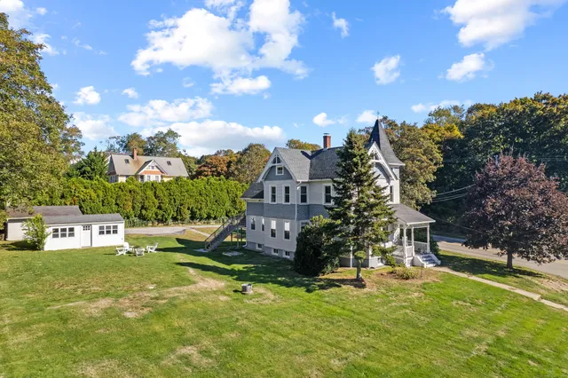 $750,000 | 16 Prospect Hill Road, Groton, CT 06340