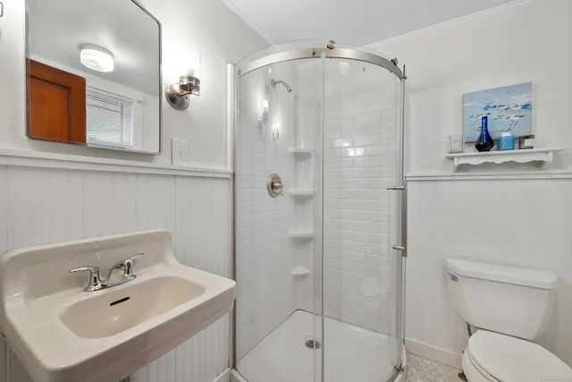 $750,000 | 16 Prospect Hill Road, Groton, CT 06340