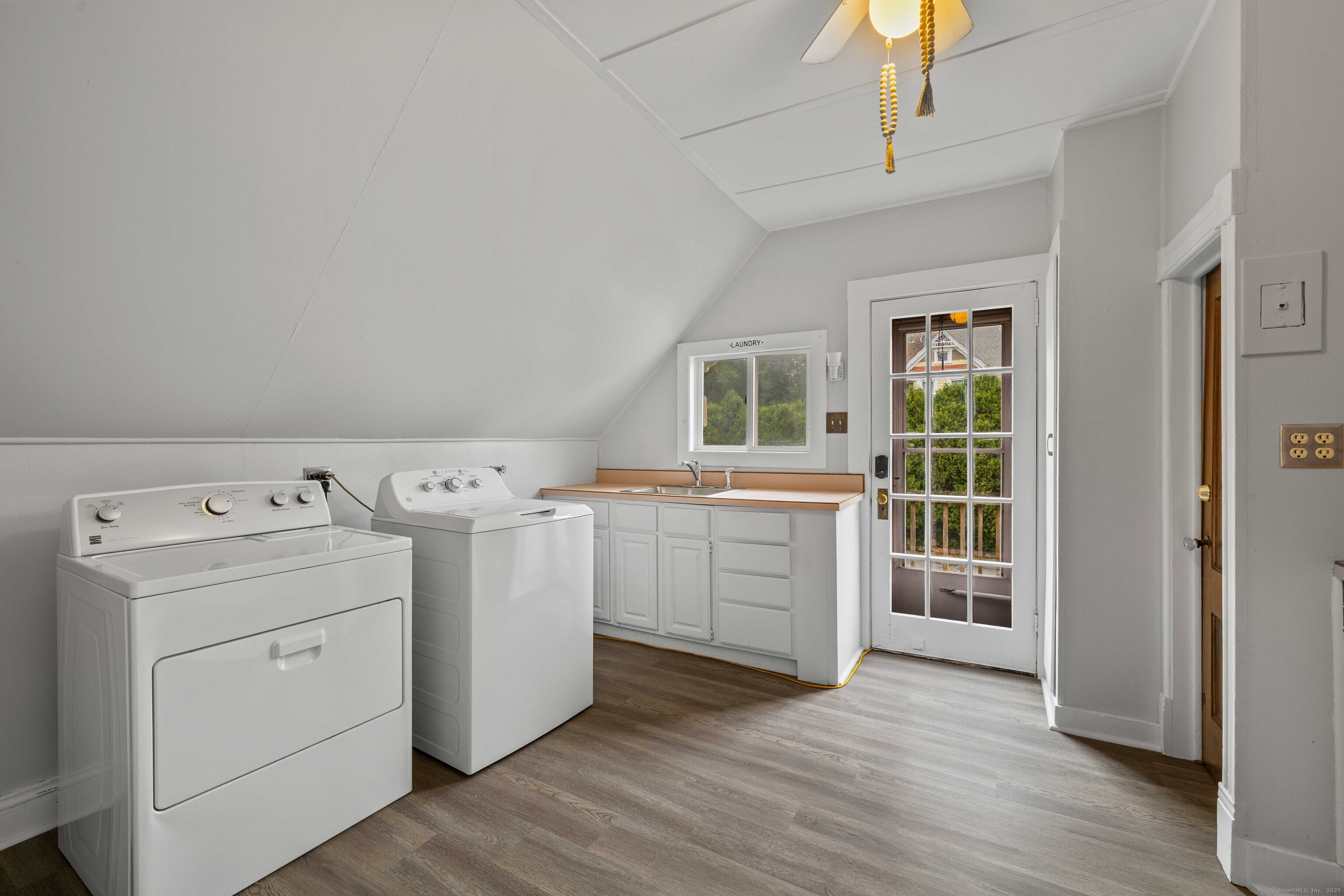 16 Prospect Hill Road Groton, CT 06340 - Photo 30 of 38