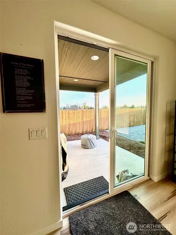 a view of a back yard of the house