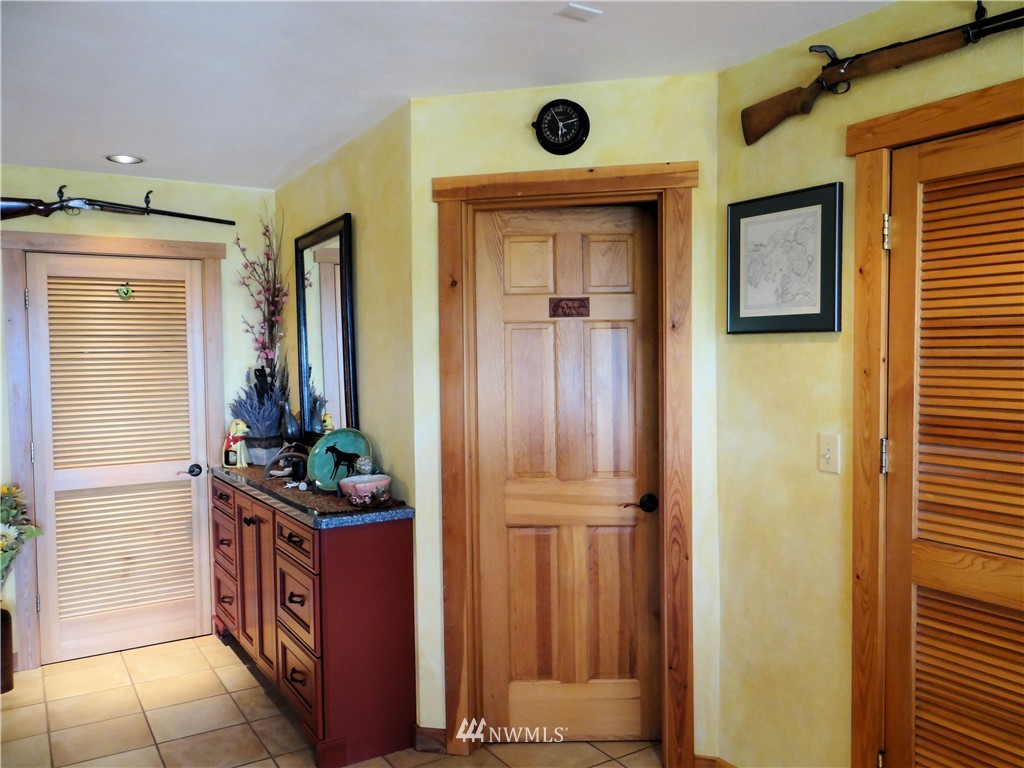 374 B Rendezvous Road Winthrop, WA 98862 - Photo 9 of 25 Gallery Image 9