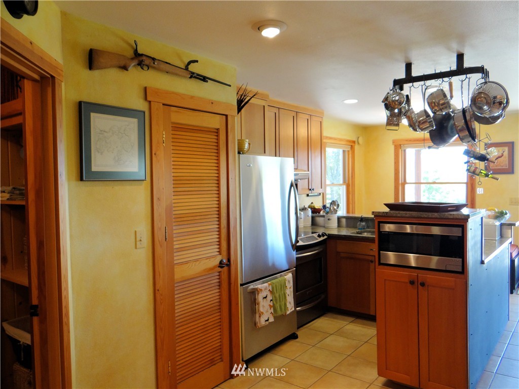 374 B Rendezvous Road Winthrop, WA 98862 - Photo 10 of 25 Gallery Image 10