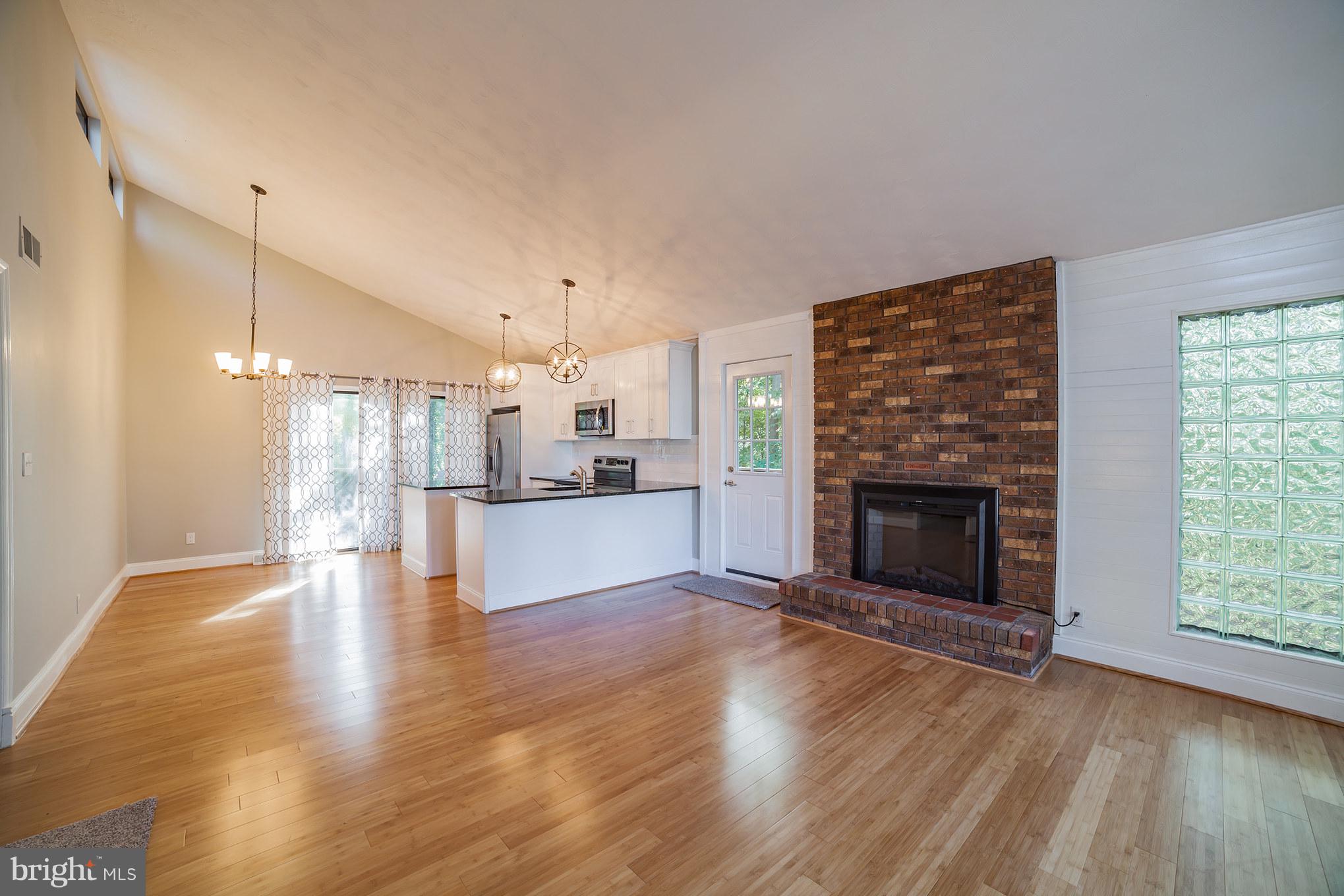 239 Beachwood Road Pasadena, MD 21122 - Photo 2 of 30 Gallery Image 2